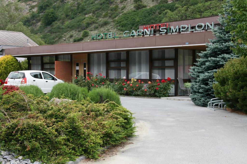 Hotel Garni Simplon Brigerbad Exteriör bild
